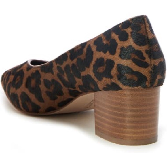 Kerah Pointed Toe Pump
SOLE SOCIETY - Picture 2 of 15